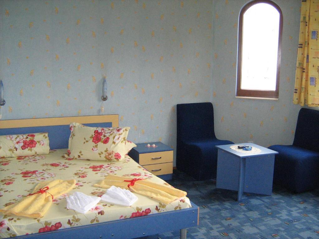 Family Hotel Emaly 1 Bankya Buitenkant foto